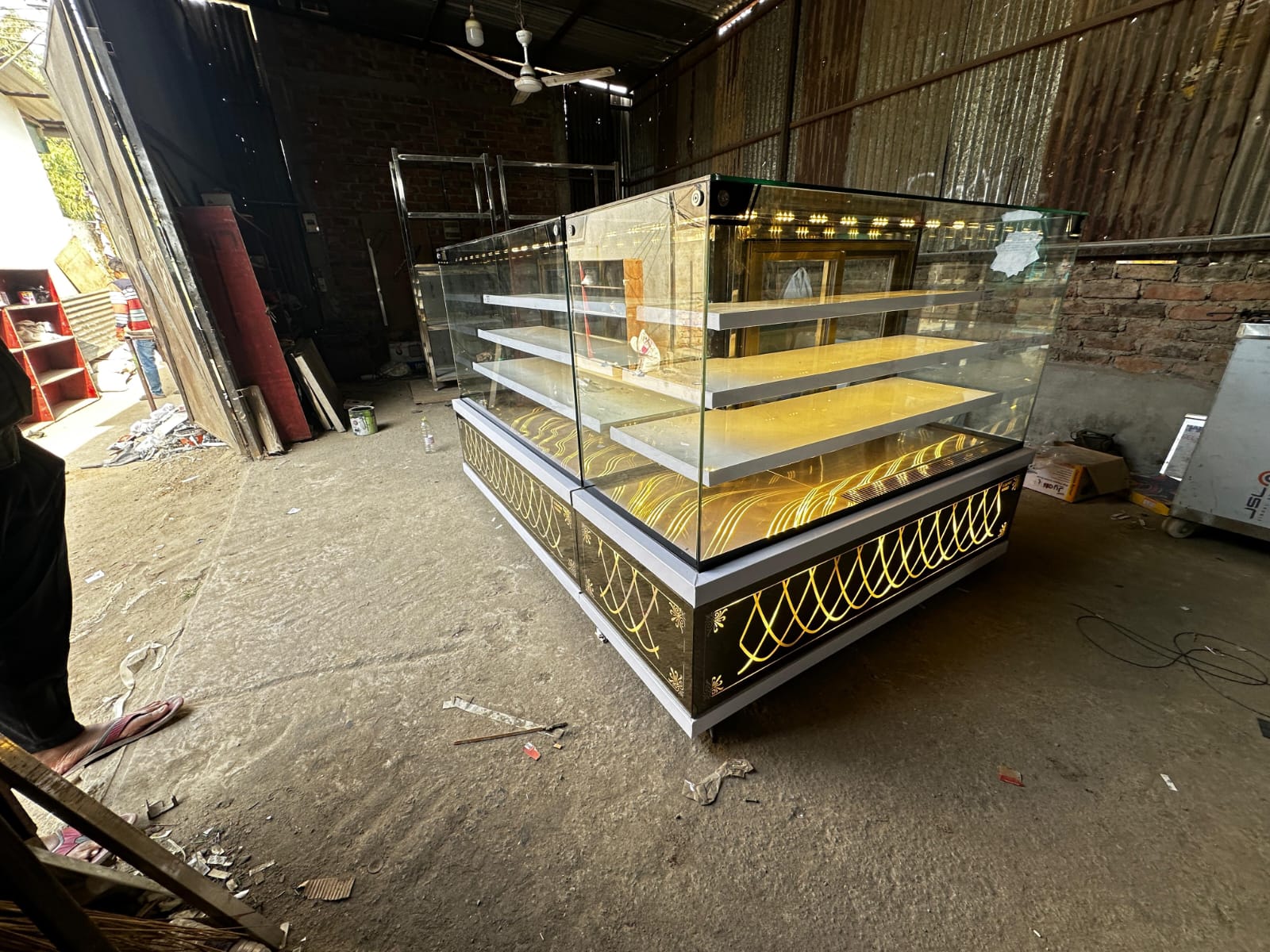 Sweet Display Counter (A/C) 18k